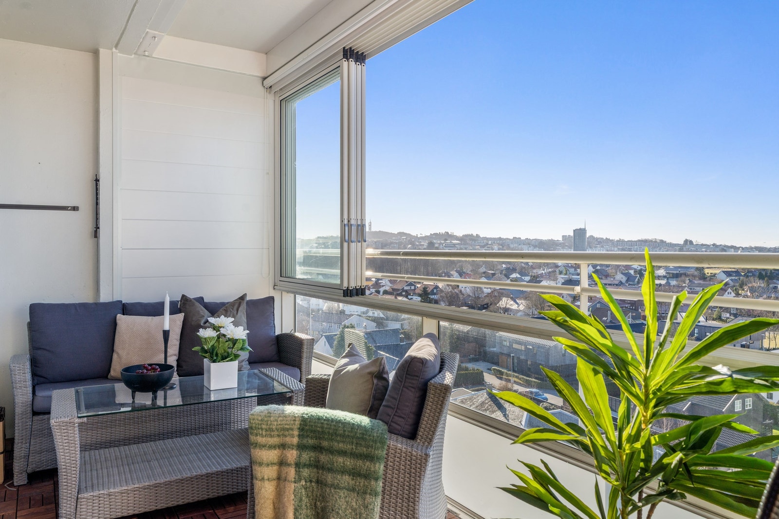 Innglasset balkong. Galleribilde