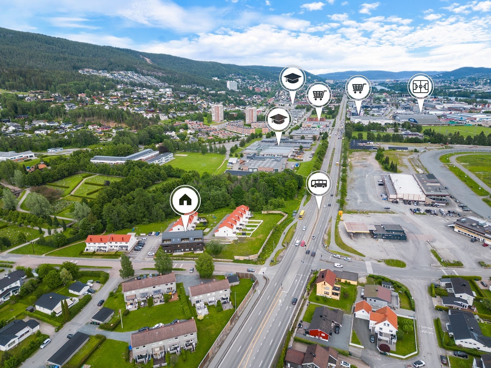 Åssiden - Drammens nest største bydel med nærhet til marka med flott turterreng sommer som vinter. Her finner du butikker, skoler, barnehager, idrettsanlegg, treningssentra osv. Galleribilde