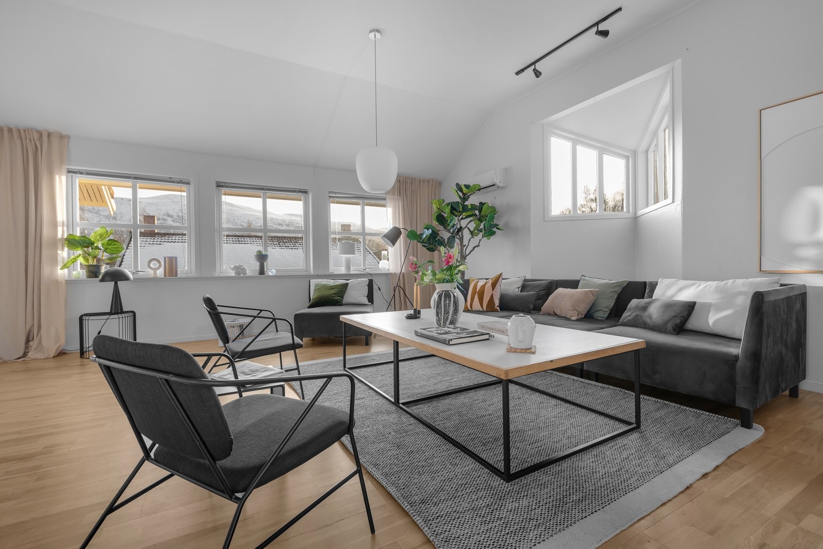 Her finner du plass til flere sittegrupper Galleribilde