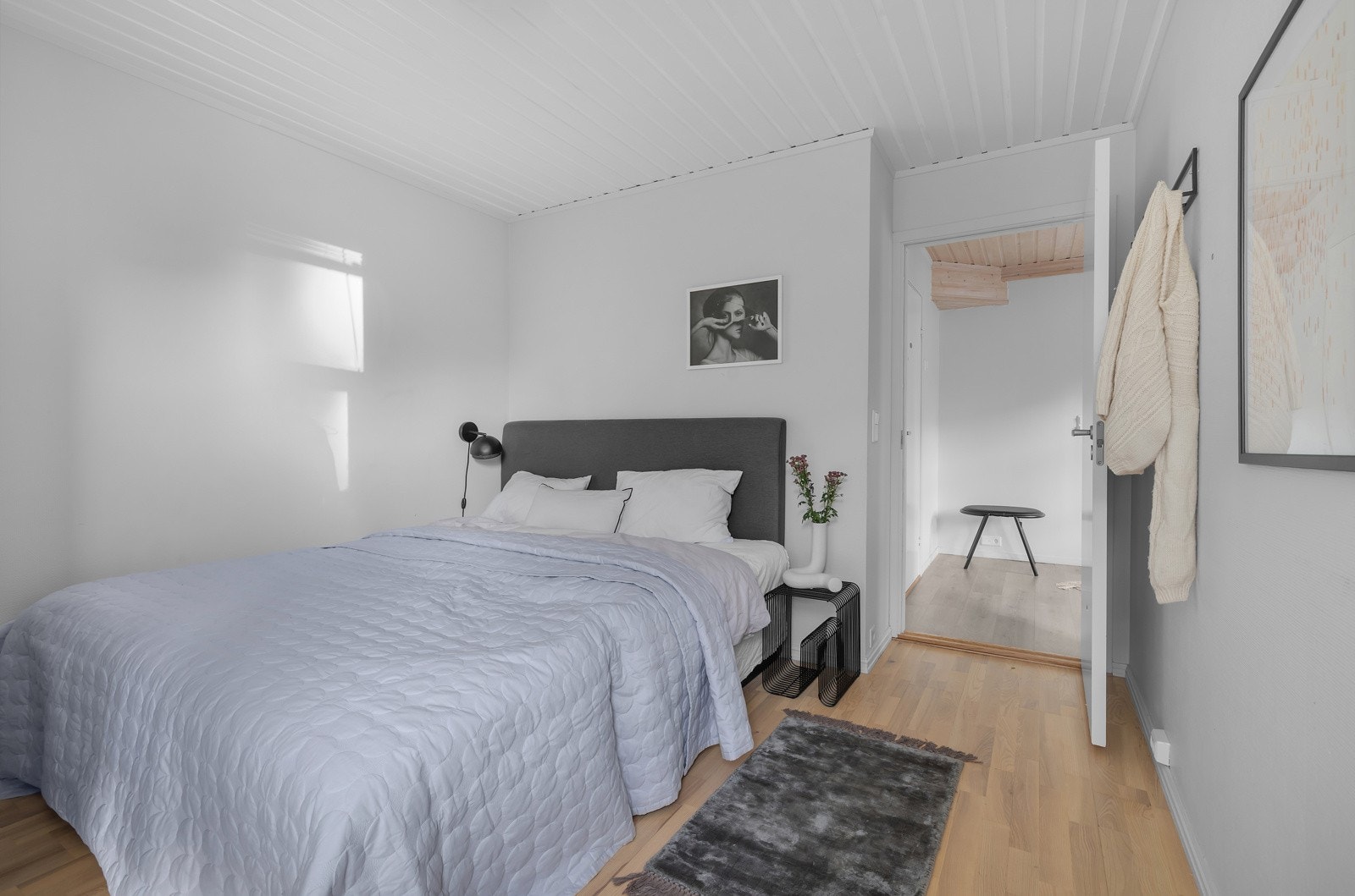 Soverom 2 mot sør i 1. etasje Galleribilde