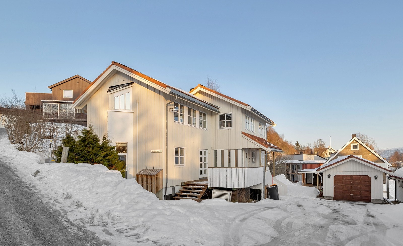 Velkommen til Sør-Tromsøya og Kveldrovegen 8B, presentert av Storhaug + Partnere AS Galleribilde