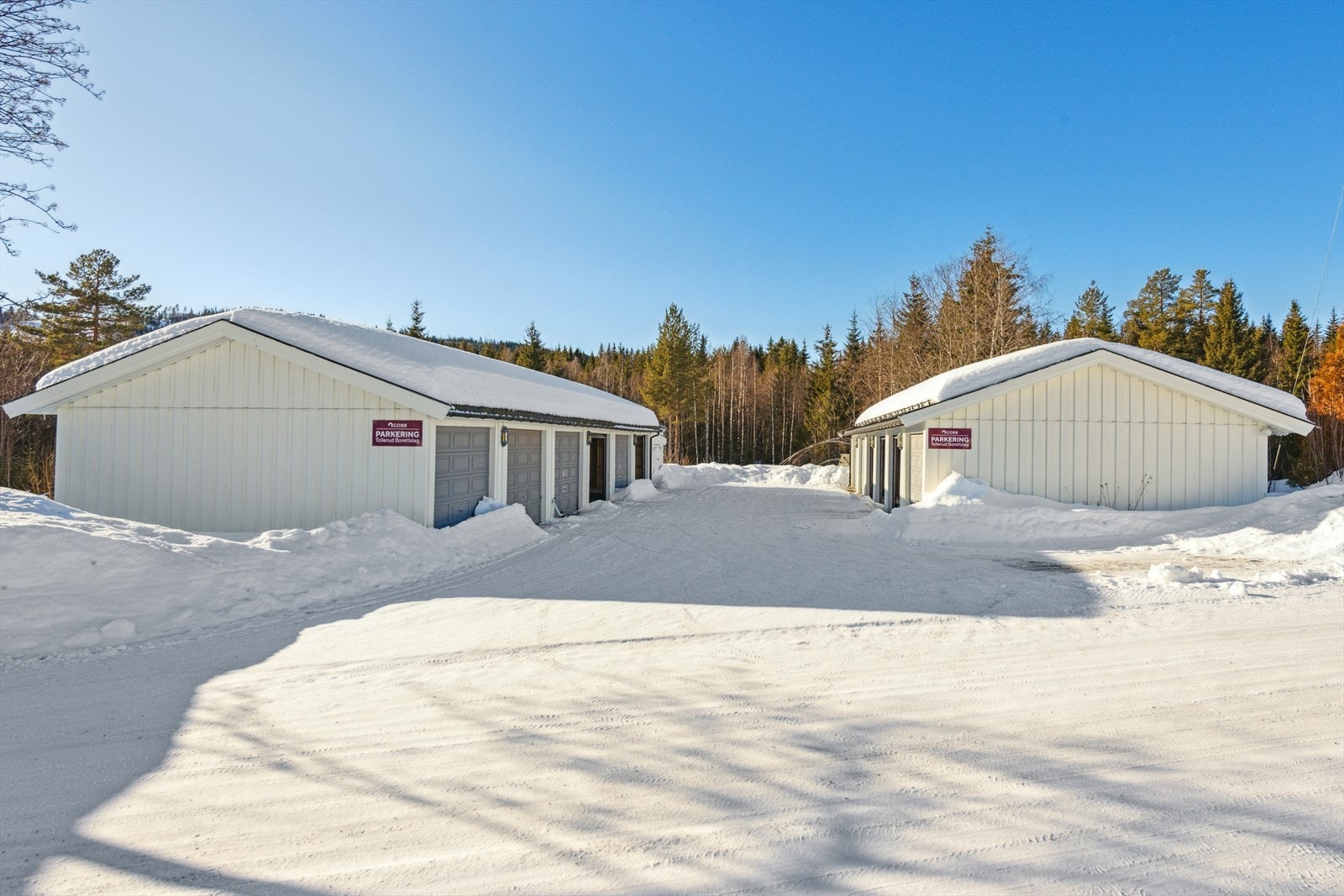 Garasjeplass i fellesanlegg medfølger Galleribilde
