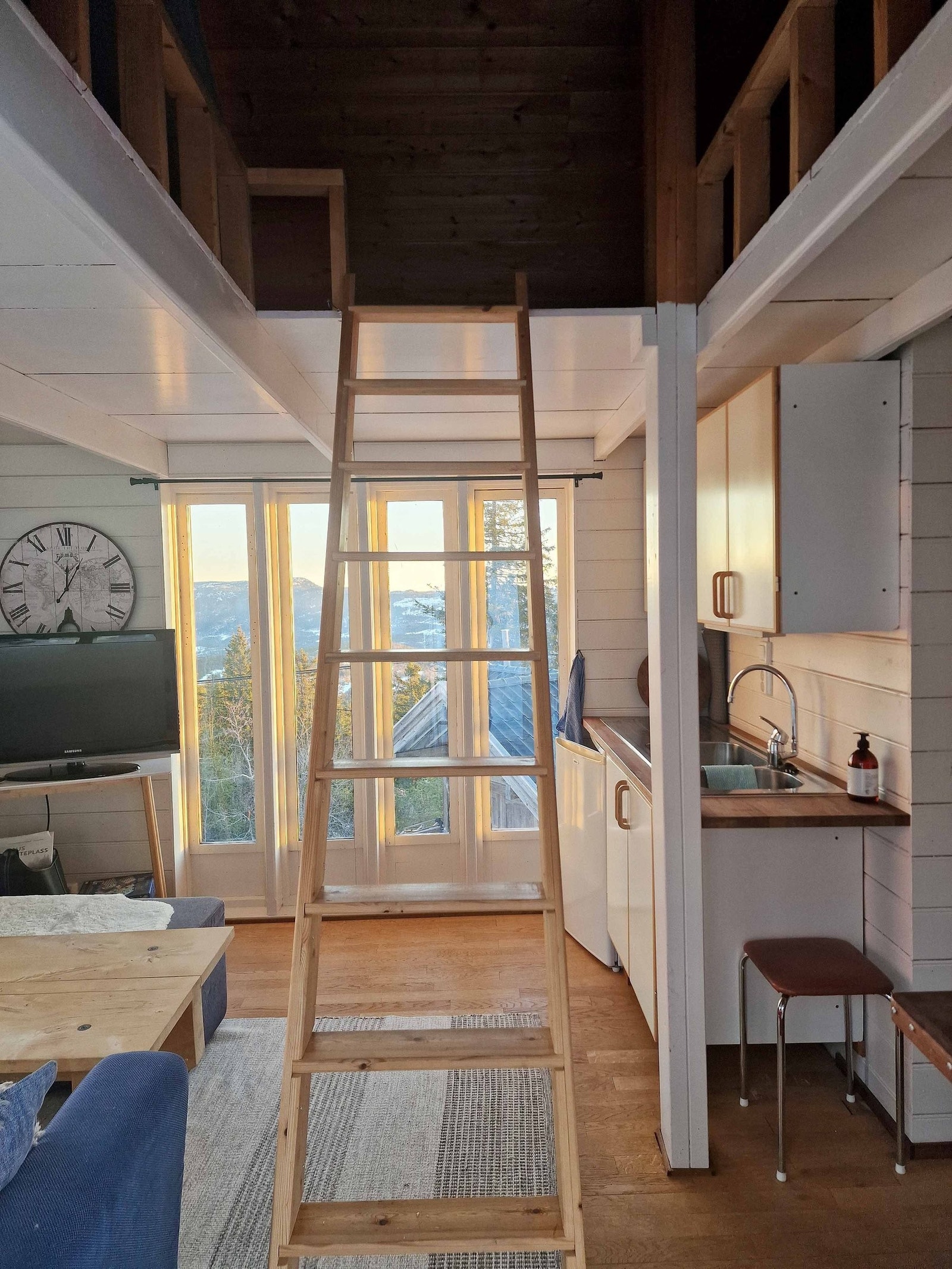 Stige til hemsen i annekset. Galleribilde