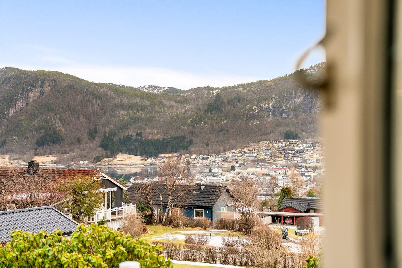 Her kan man nyte gode solforhold samt en nydelig utsikt. Galleribilde