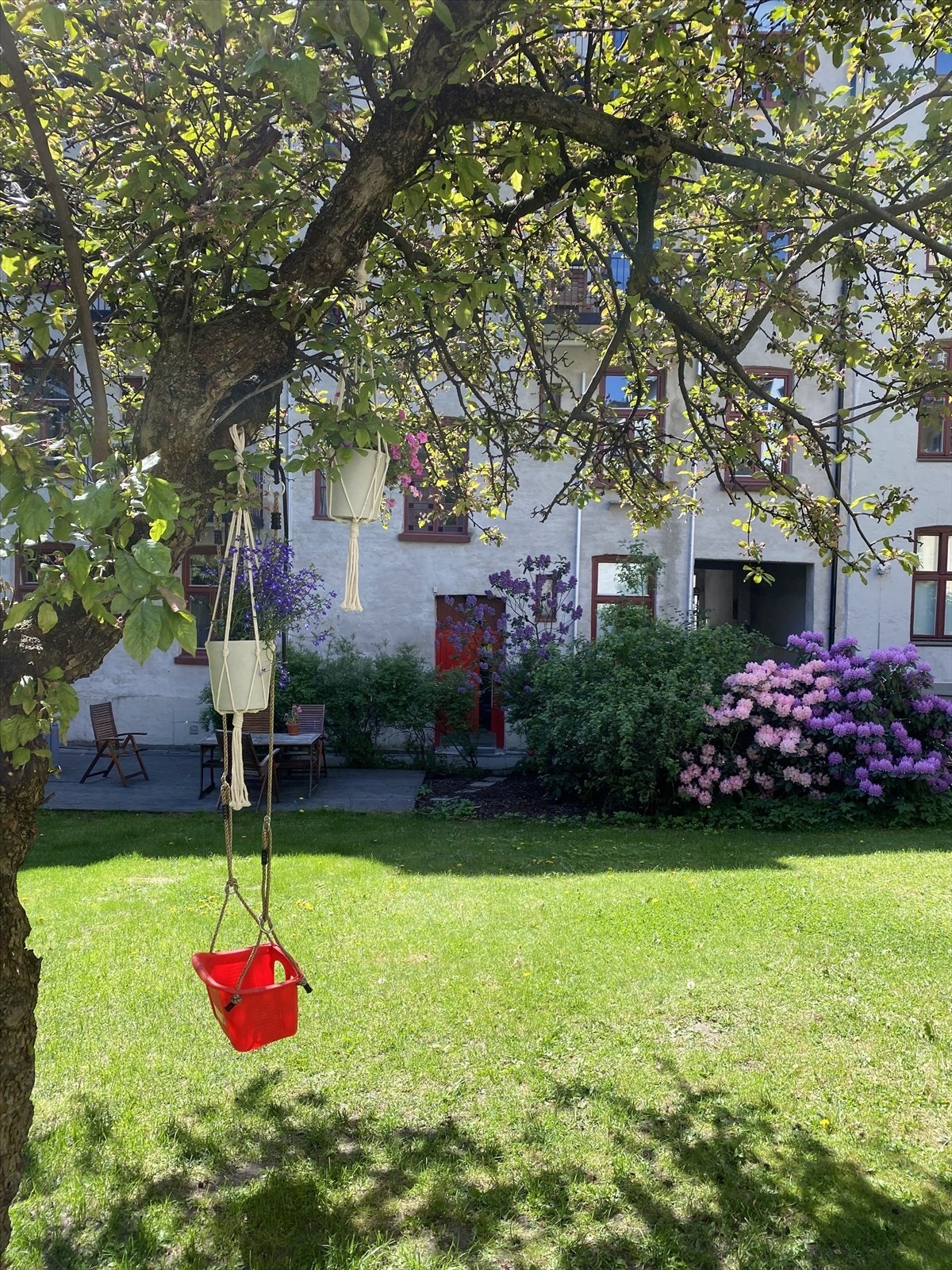 Selgers egne bilder fra bakgården på sommerstid. Galleribilde