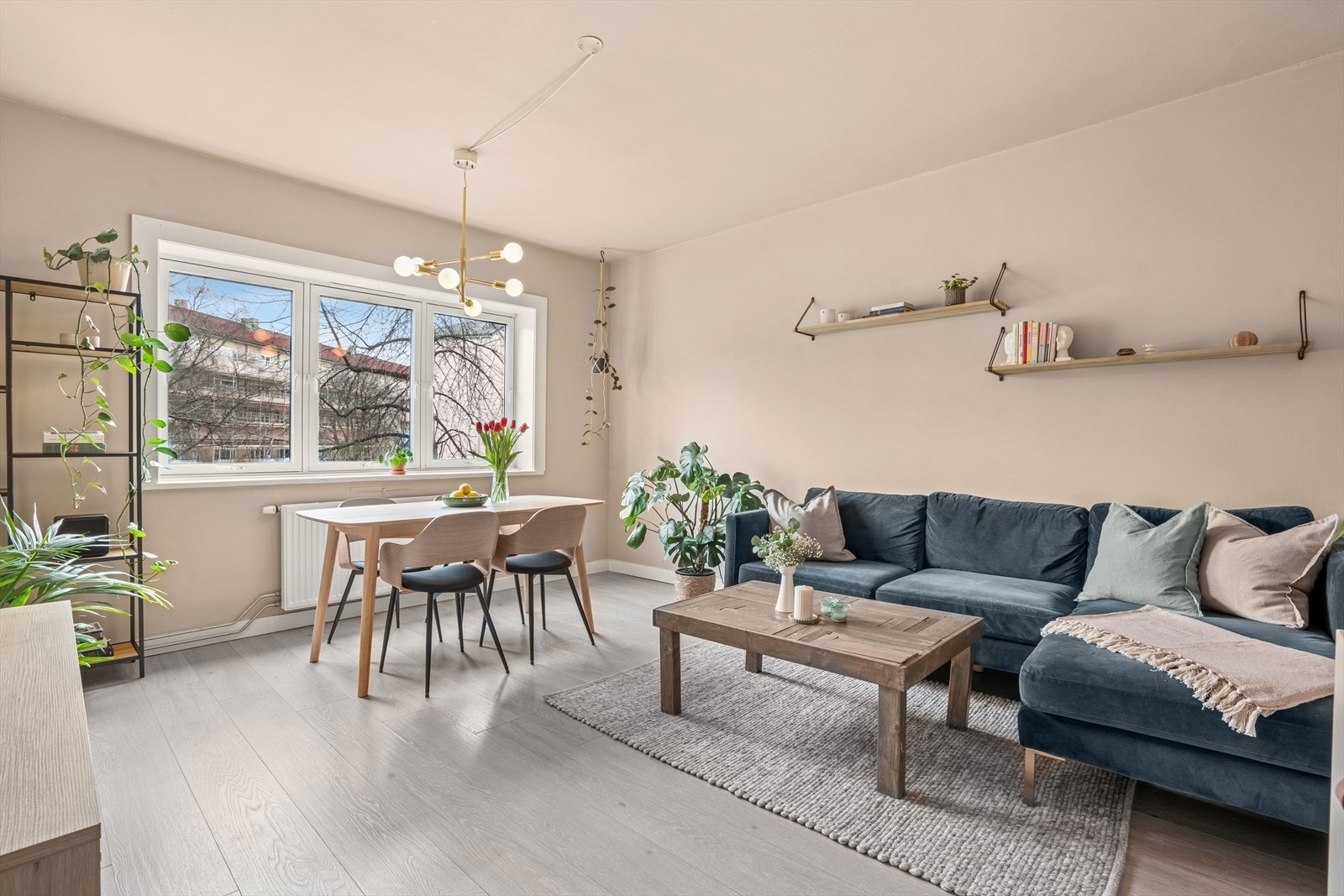 Ali Aftab Inayat V/DNB Eiendom har gleden av å presentere Sars' gate 52! Galleribilde