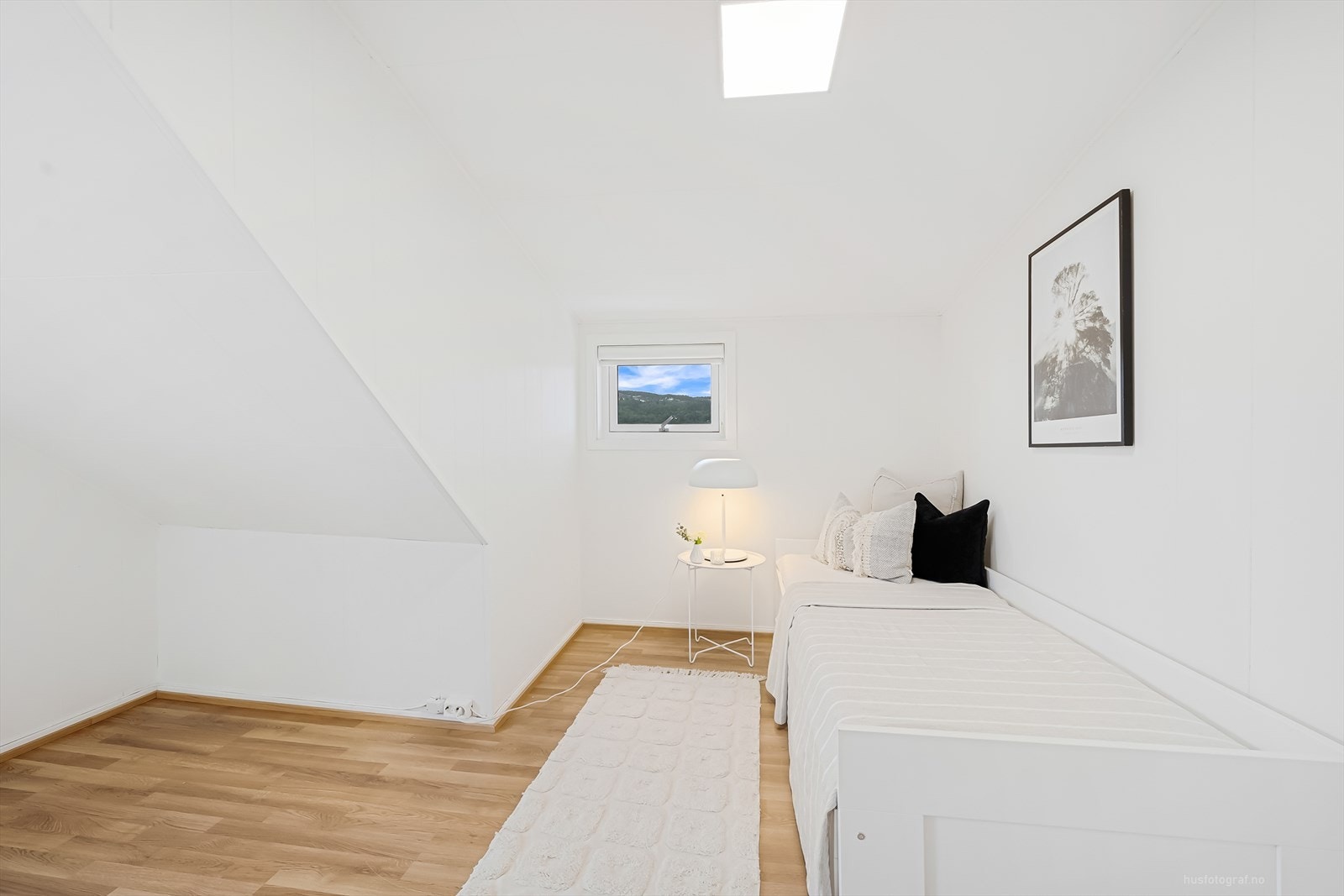 Soverom nr. 5. Galleribilde