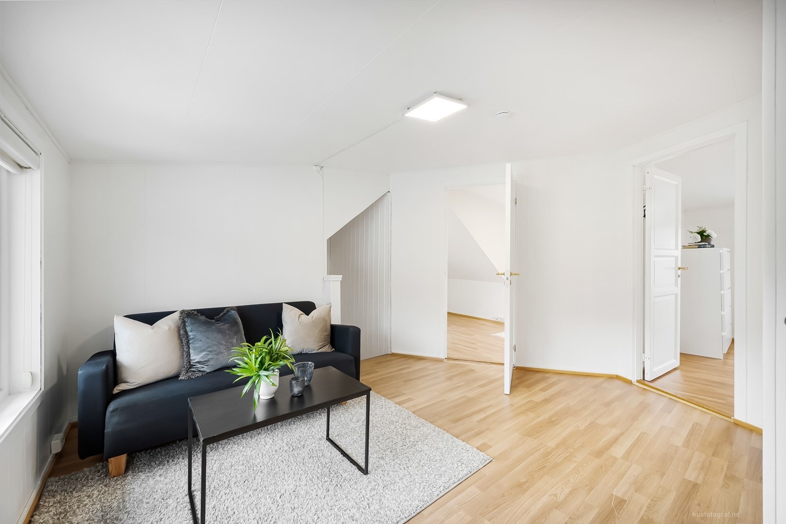 I loftsetasjen finnet et allsidig allrom i tillegg til 3 soverom. Galleribilde