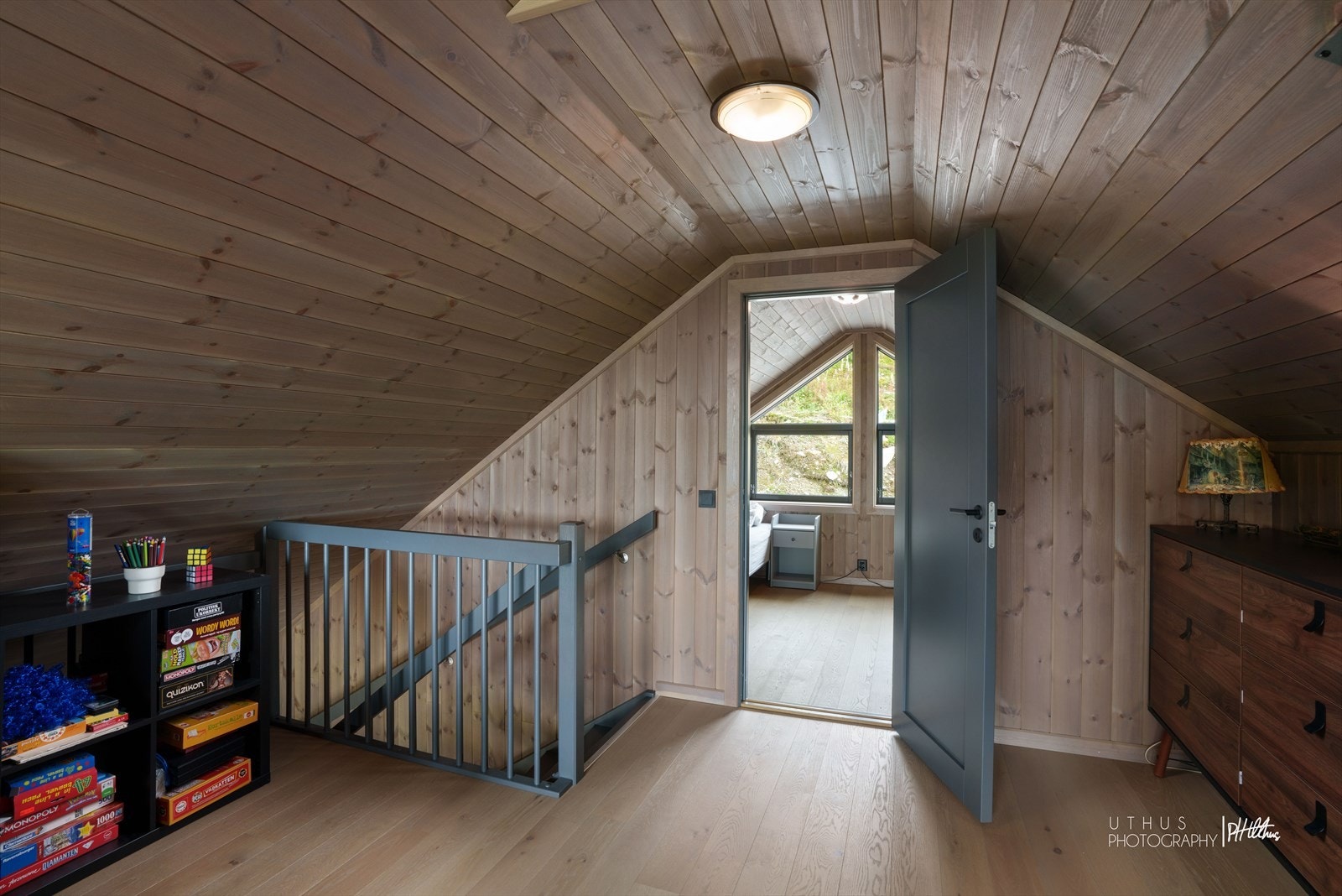 På loftet er er det også et soverom. Galleribilde