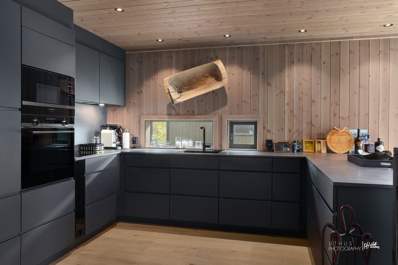 Delikat kjøkkeninnredning fra Kvik med glatte fronter. Galleribilde