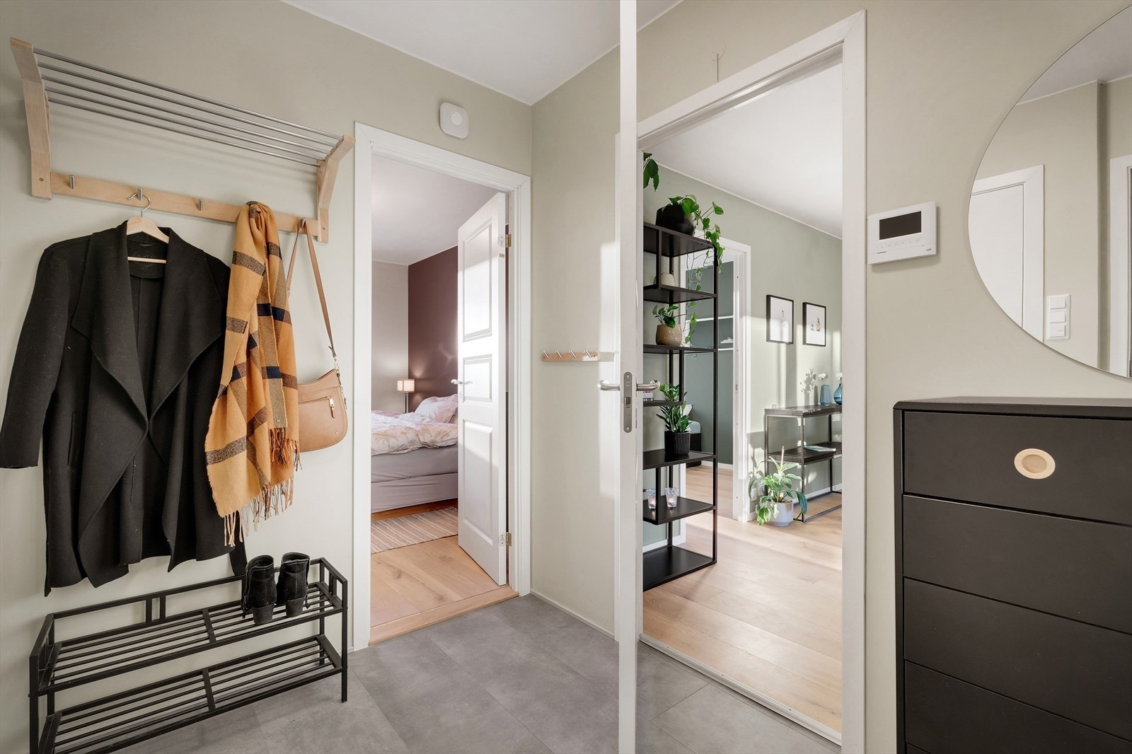 - Gangen ble pusset opp i 2019 og har en størrelse på 5,1 m² - Galleribilde