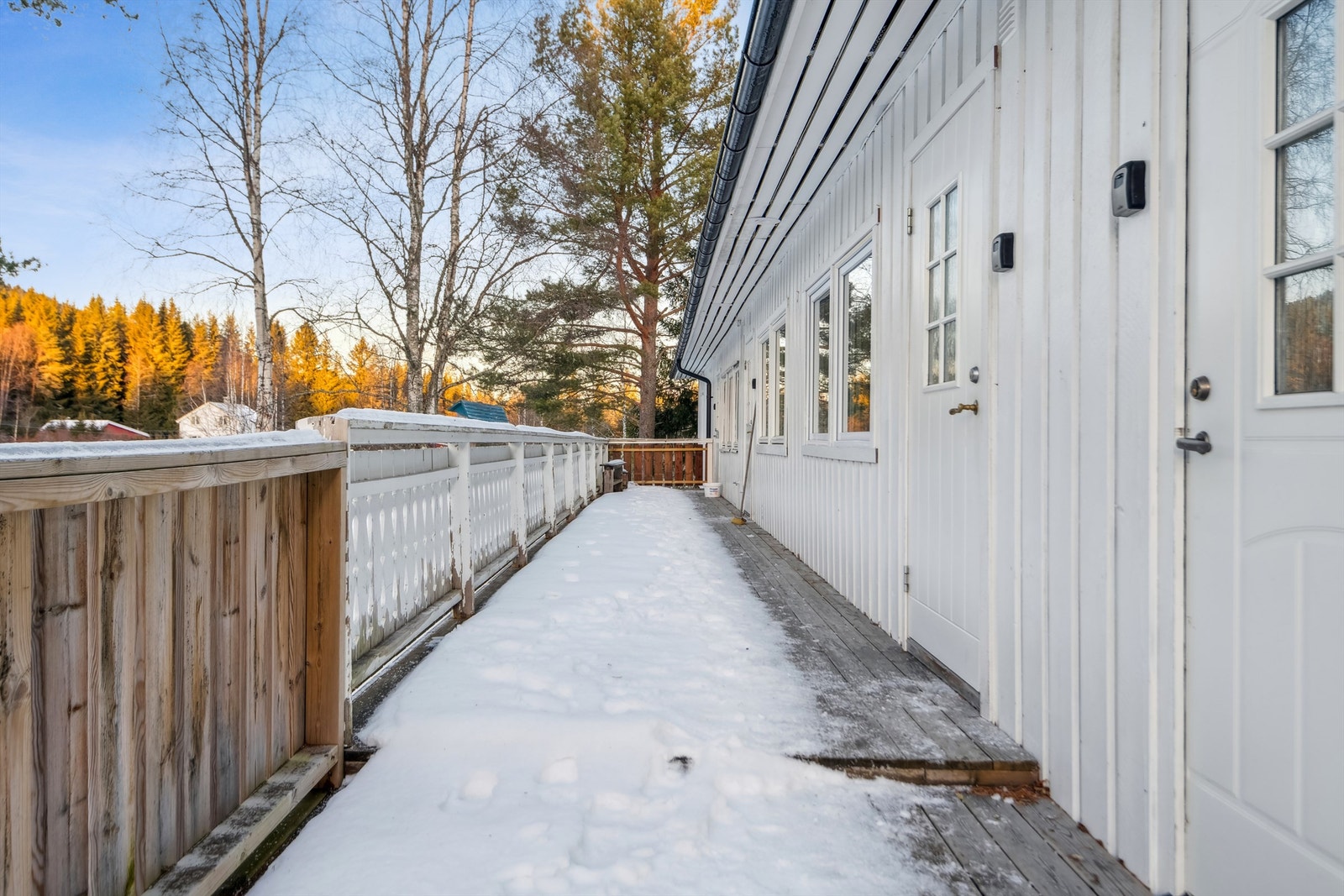 Svalgang med adkomst til alle leilighetene Galleribilde