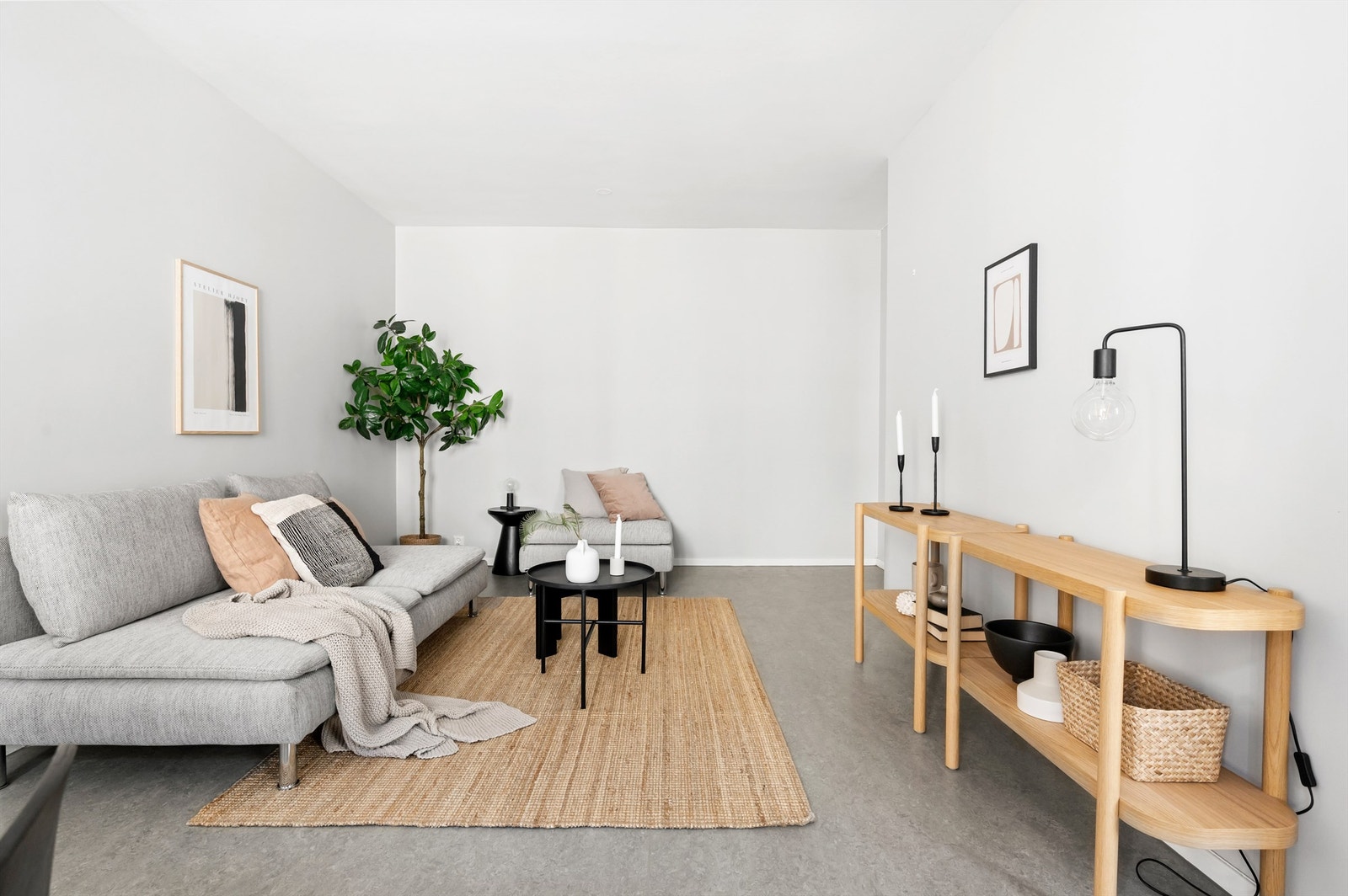 Det er enkelt å oppgradere med nye gulv for å få et varmere preg på boligen! Galleribilde