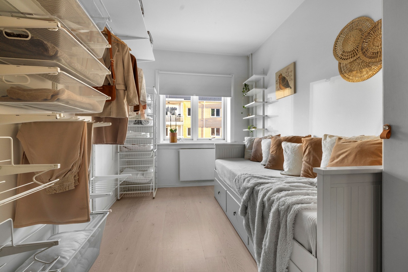 Soverom 2 er også av god størrelse. Galleribilde