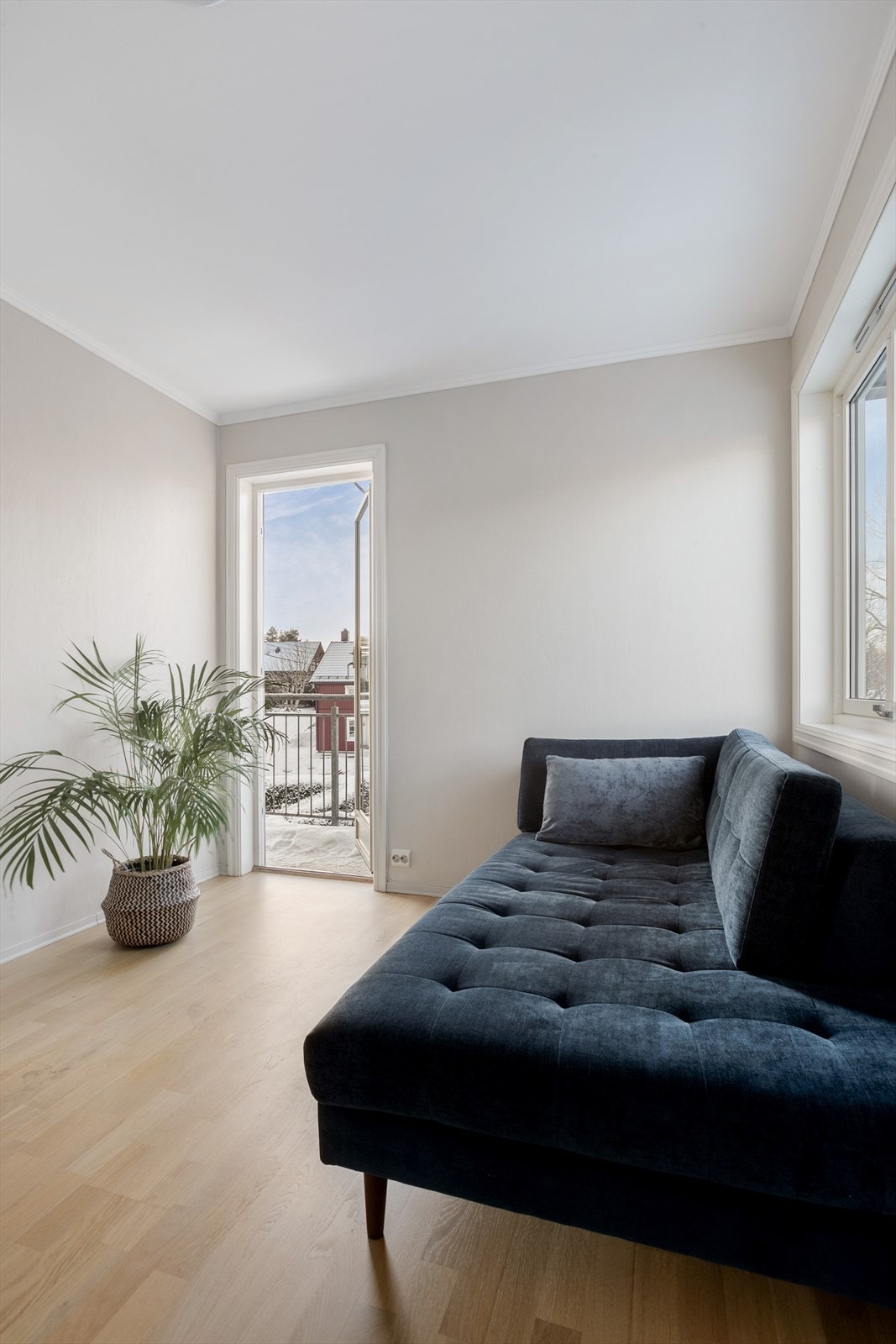 Utgang fra to soverom i 2. etasje, til vestvendt balkong på ca. 3 kvm. Galleribilde