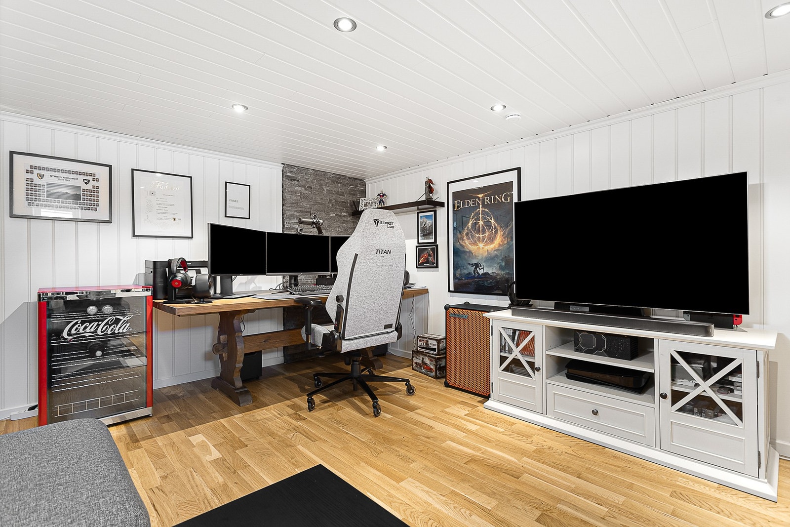 Kjelleretasje med innredet kjellerstue (ikke godkjent) Galleribilde