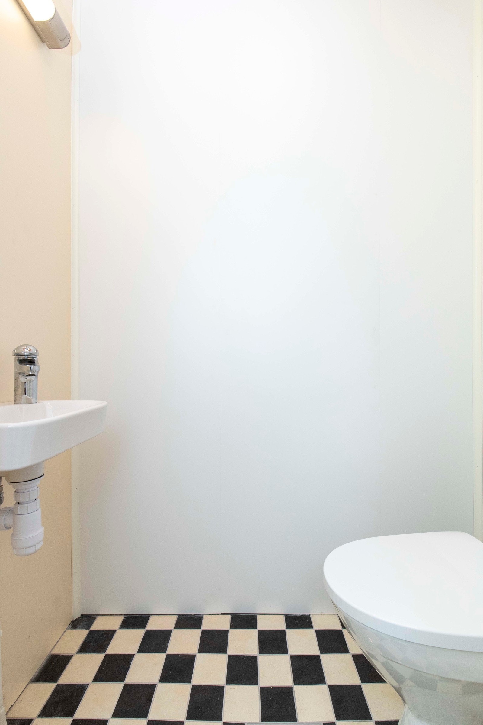 WC_1etg Galleribilde