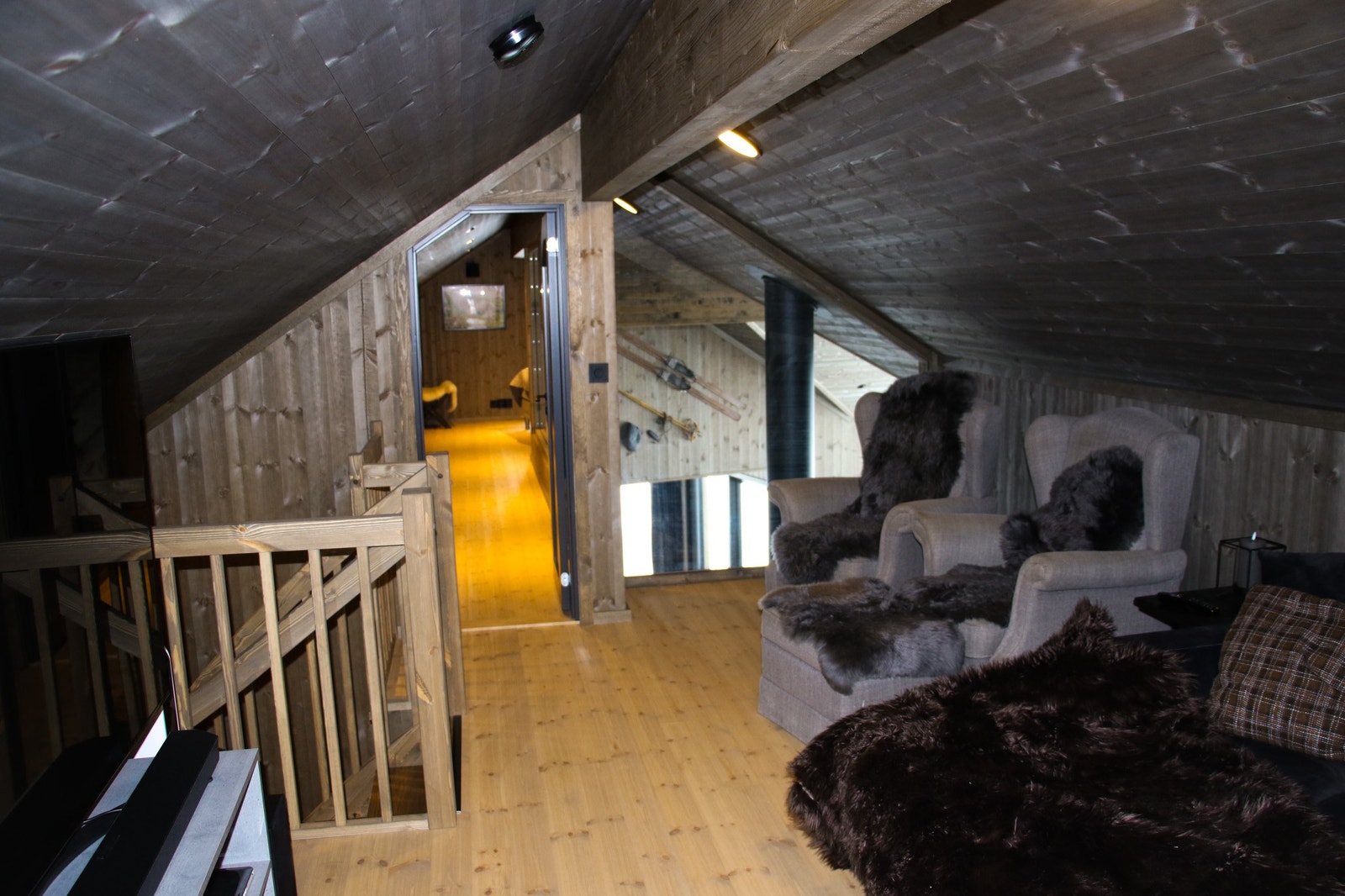 Spennende hems med store glassfelt med til stuen
Avvik vil forekomme Galleribilde