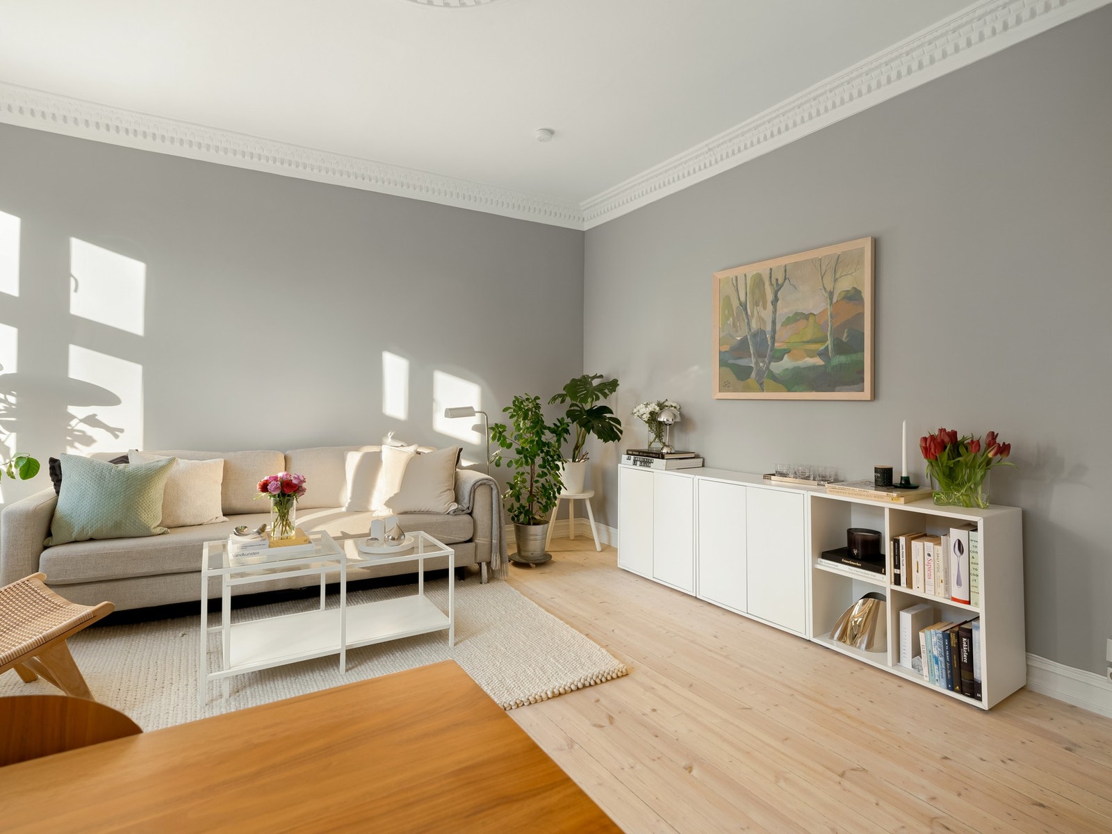 Stuen er et skikkelig innbydende og godt oppholdsrom. Galleribilde