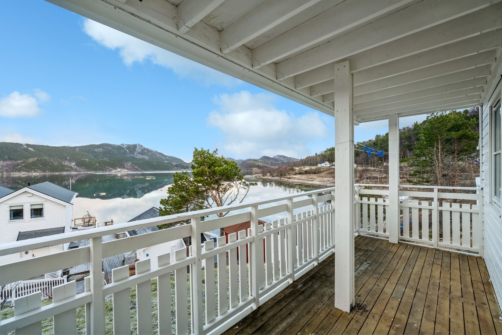 Balkong første etasje Galleribilde