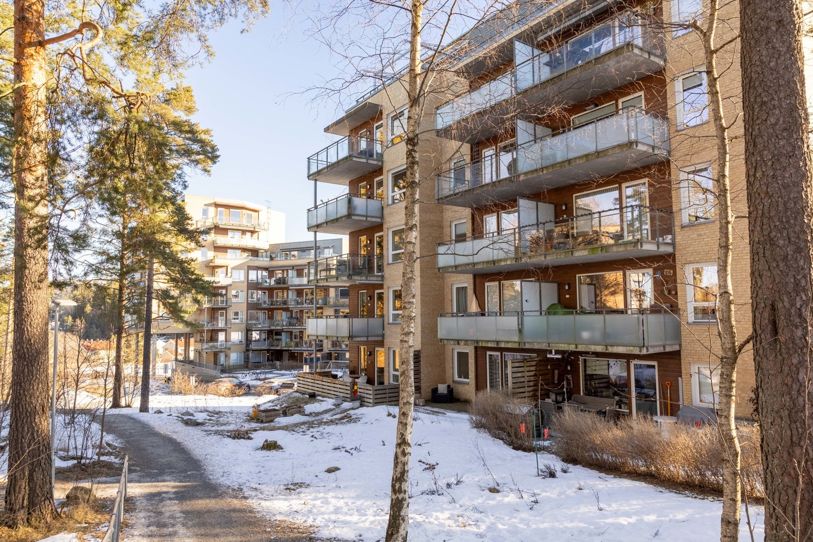 Leiligheten har en sentral og attraktiv beliggenhet på Oppsal, sydøst for Oslo sentrum. Galleribilde