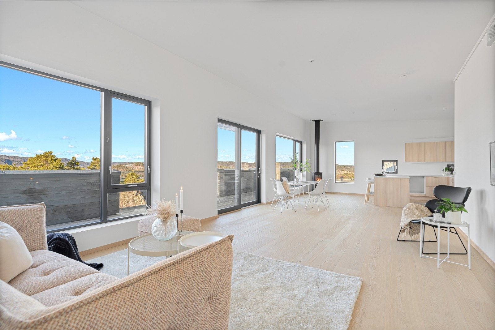 Velkommen til Marikåpeveien 8 v/ Gaute Kverneland i Aktiv eiendomsmegling! Galleribilde