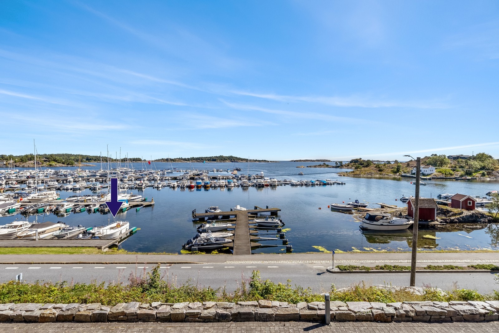 Mulighet for å kjøpe båtplass like ved Leiligheten. Galleribilde