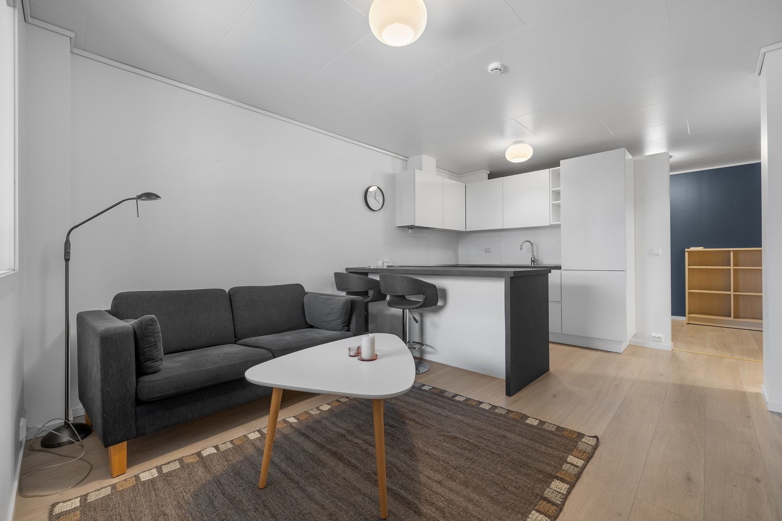 Stue utleiedel. Galleribilde