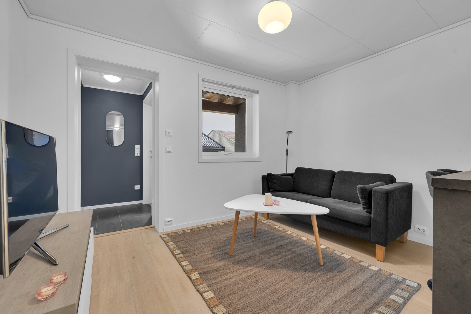 Egen inngangsparti til utleiedelen. Galleribilde