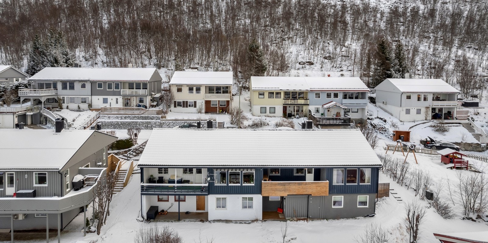 Storhaug + partnere med Stian Mathiassen presenterer denne flotte eiendommen i Merkurvegen 4! Galleribilde