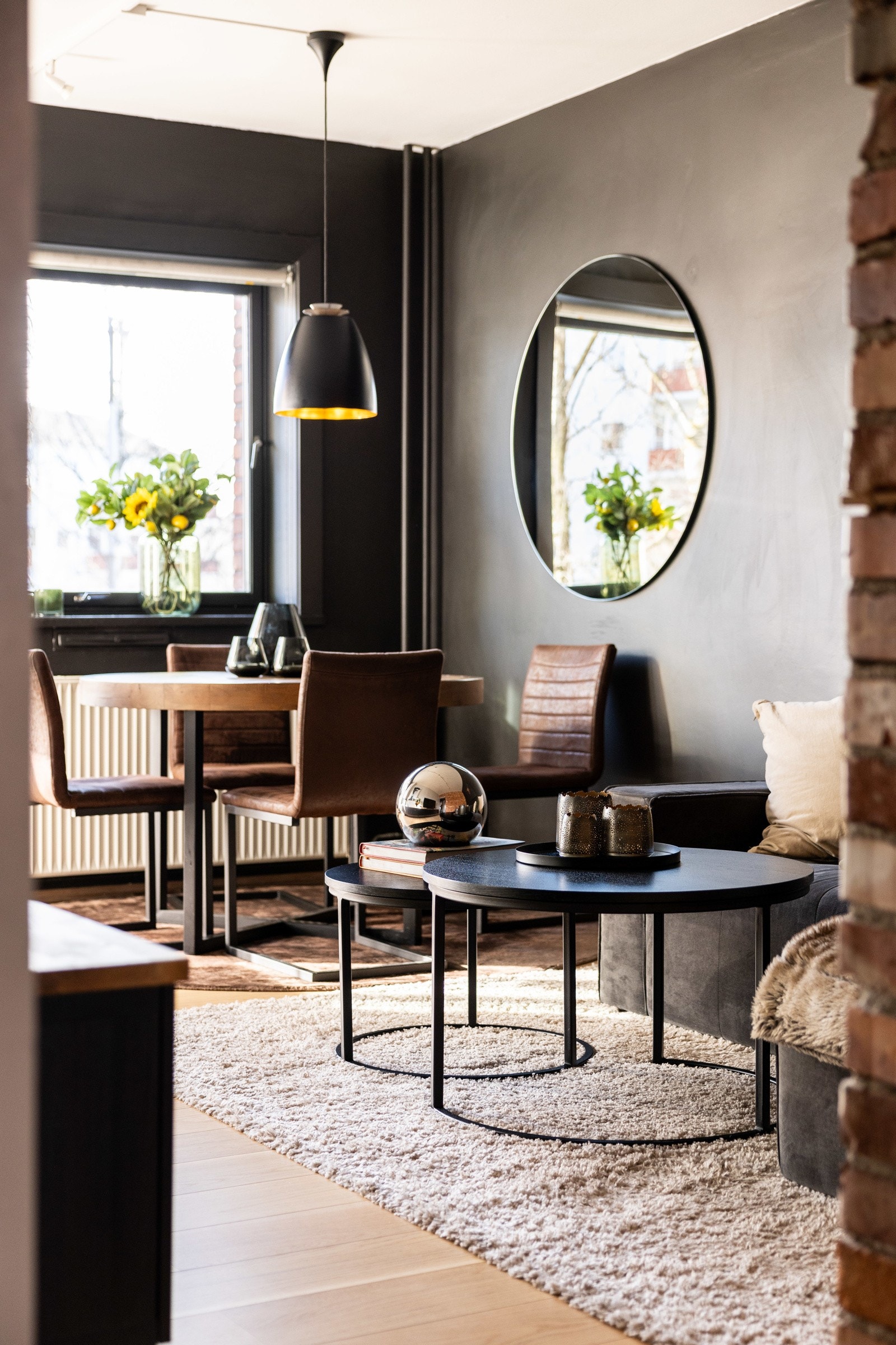 Rommet er malt i en behagelig og moderne fargetone. Galleribilde