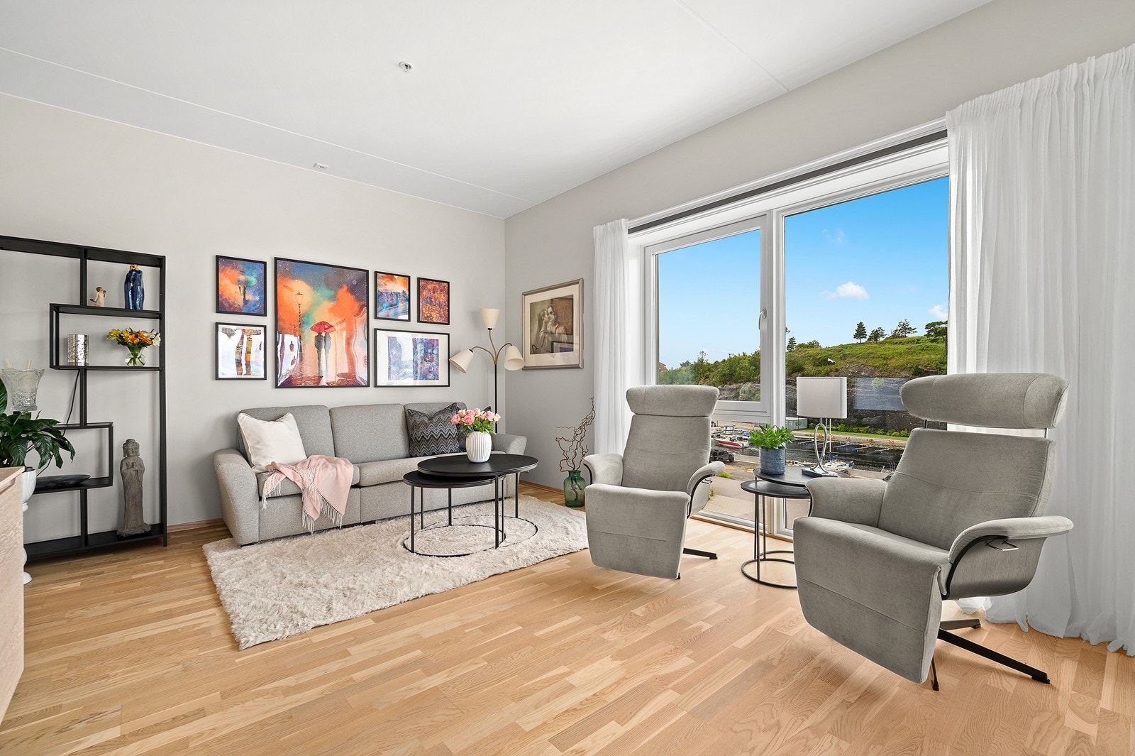 Plass til både stue- og spisestuemøblement Galleribilde