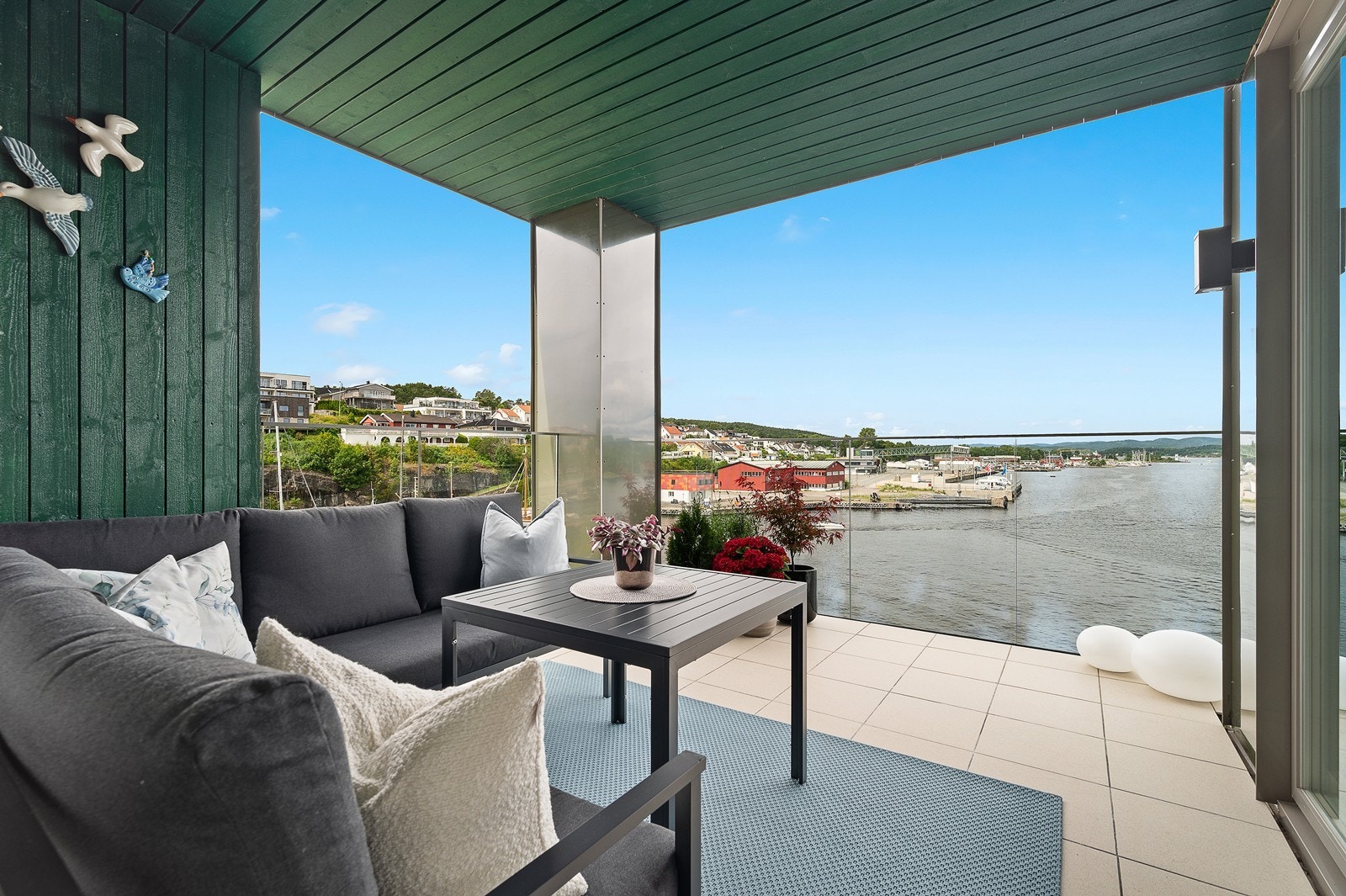 Enkel hverdag med nydelig utsikt og sentral beliggenhet Galleribilde