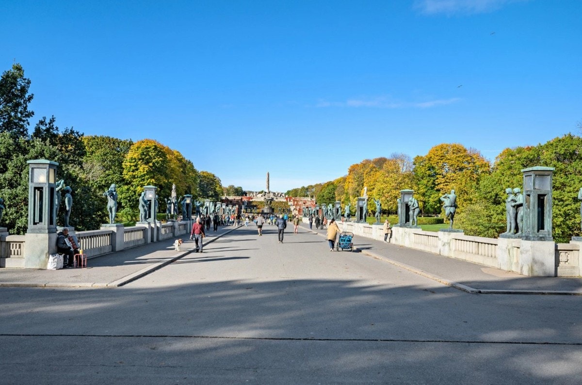 Frognerparken er en kort spasertur unna boligen. Galleribilde
