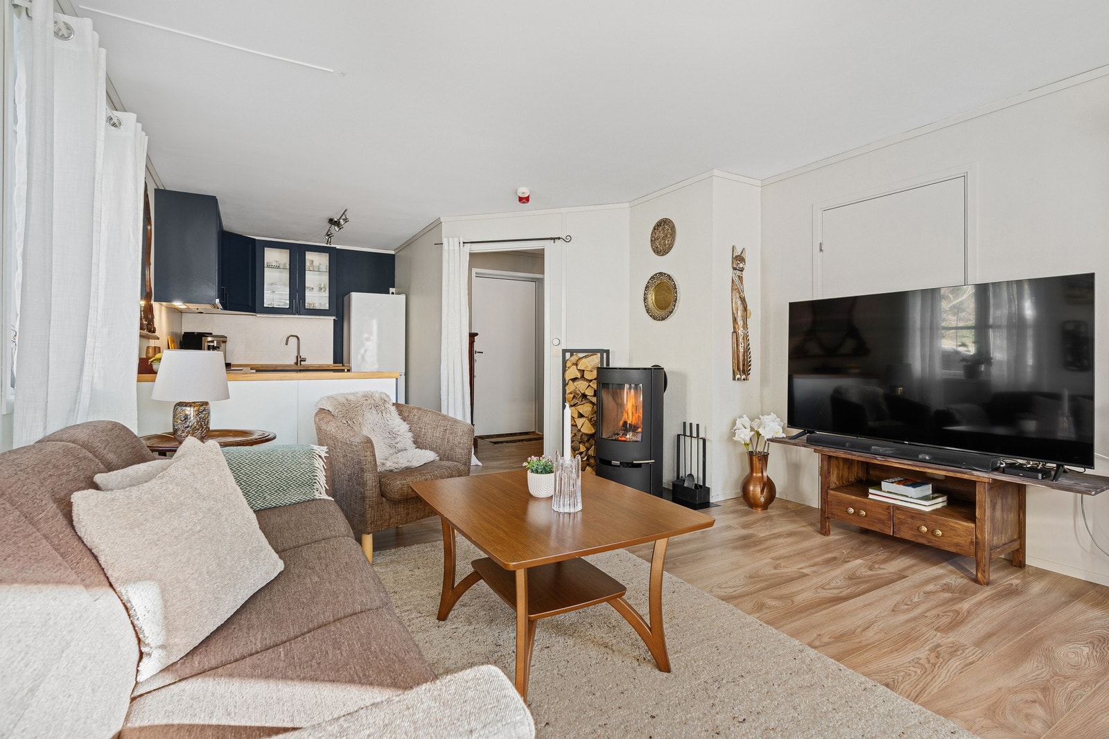 Peisovn fra 2021 som gir god varme på kalde høst - og vinterdager. Galleribilde