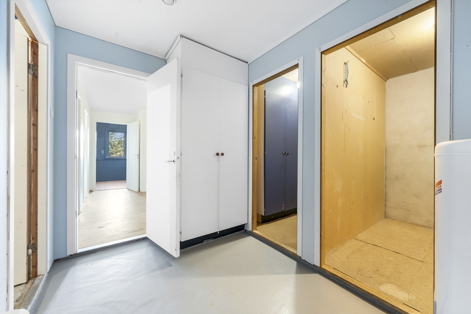 Vaskerom med adkomst til boder. Galleribilde