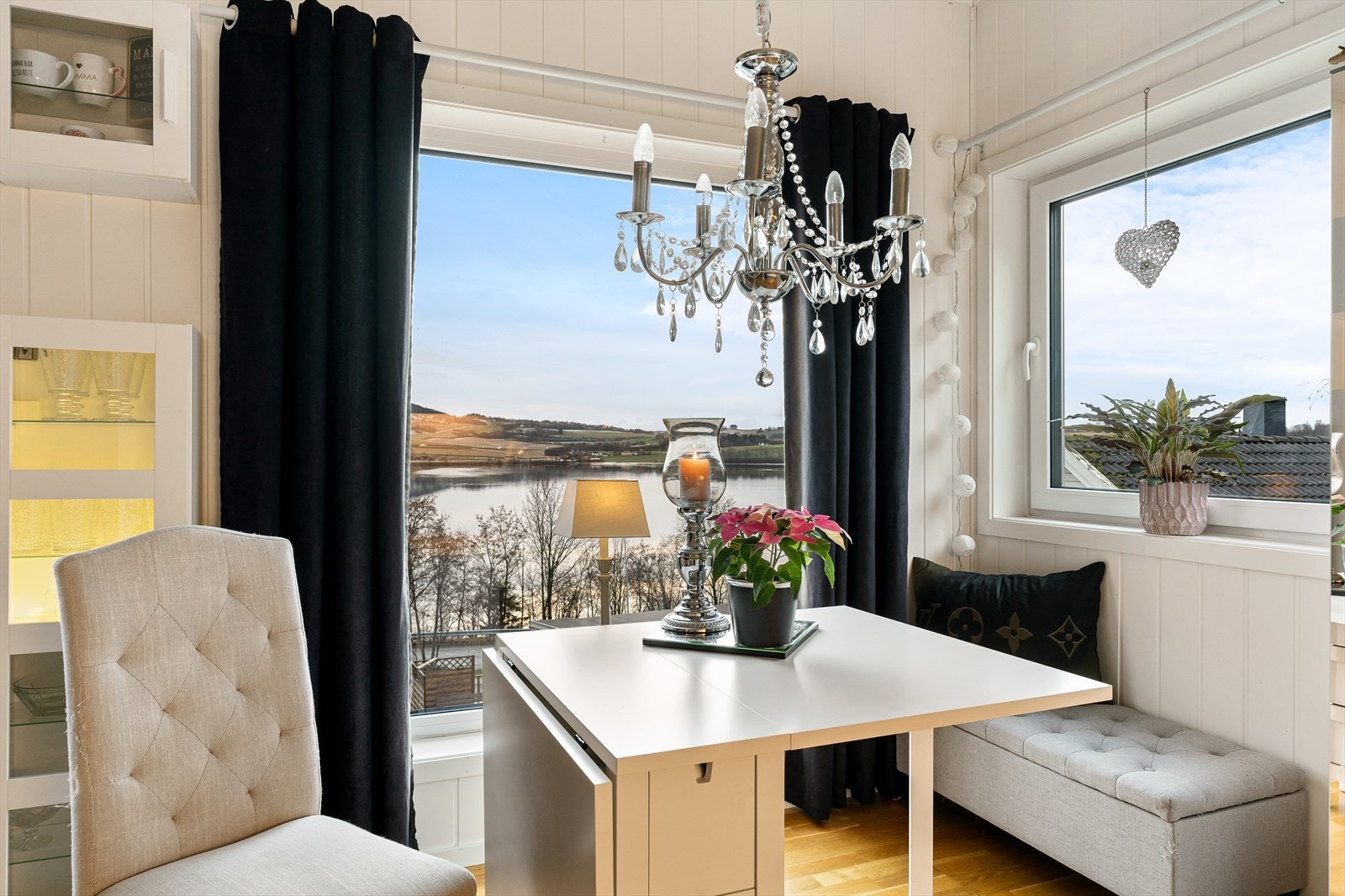 Leiligheten har balansert ventilasjon og et godt inneklima. Galleribilde