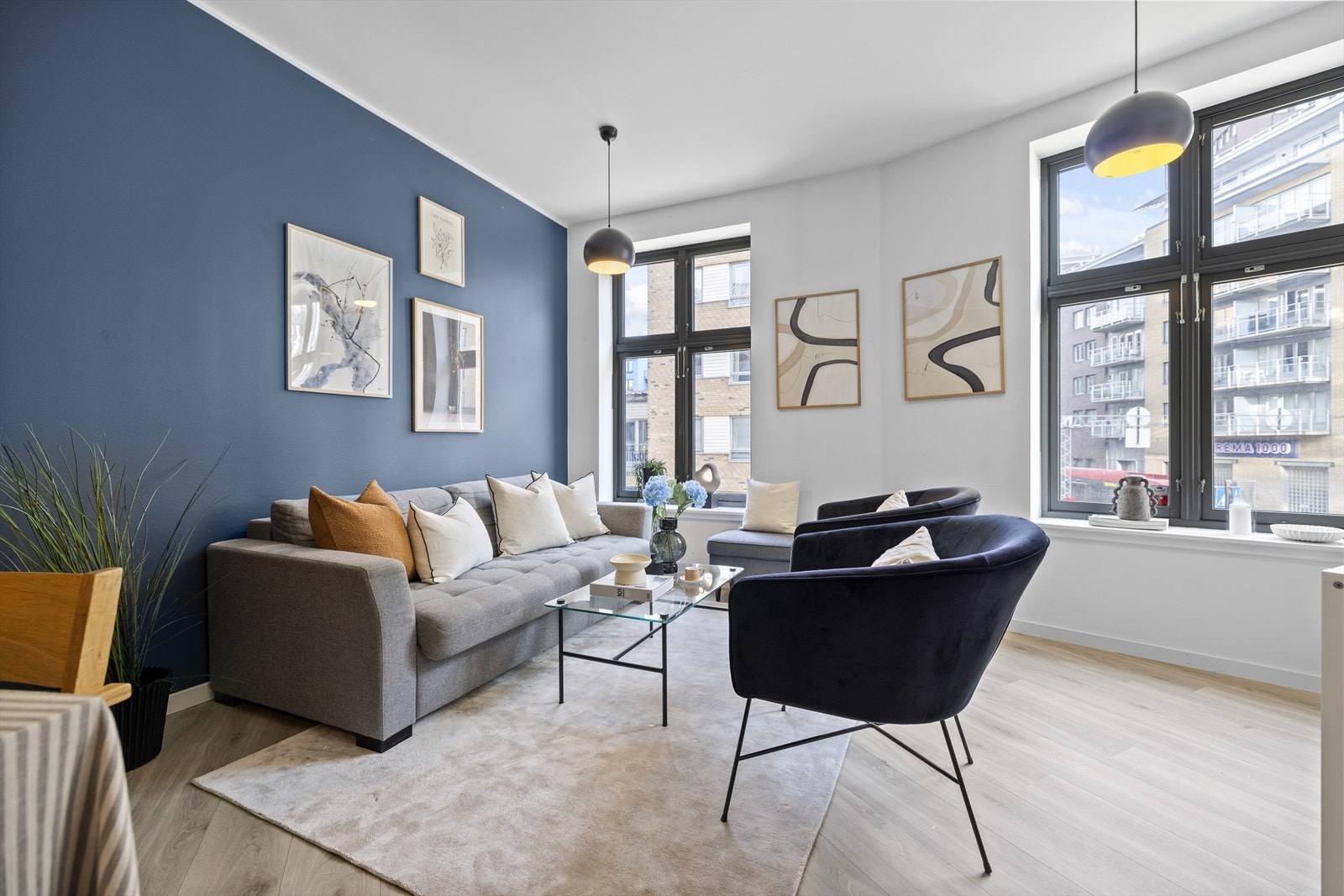 Velkommen til Heimdalsgata 9 presentert av Kari Skottun i notar Galleribilde