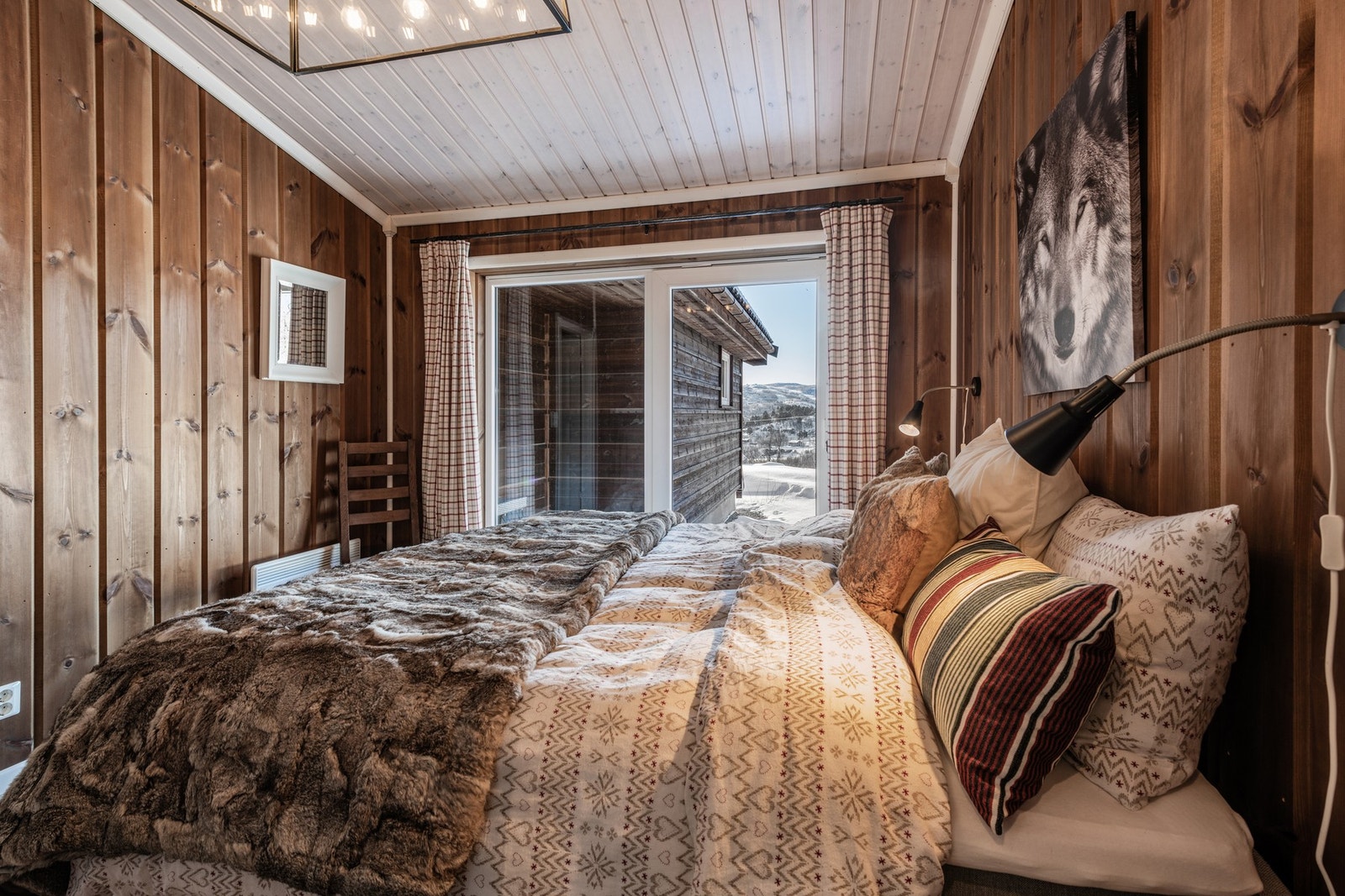 Hytten har tre fine soverom Galleribilde