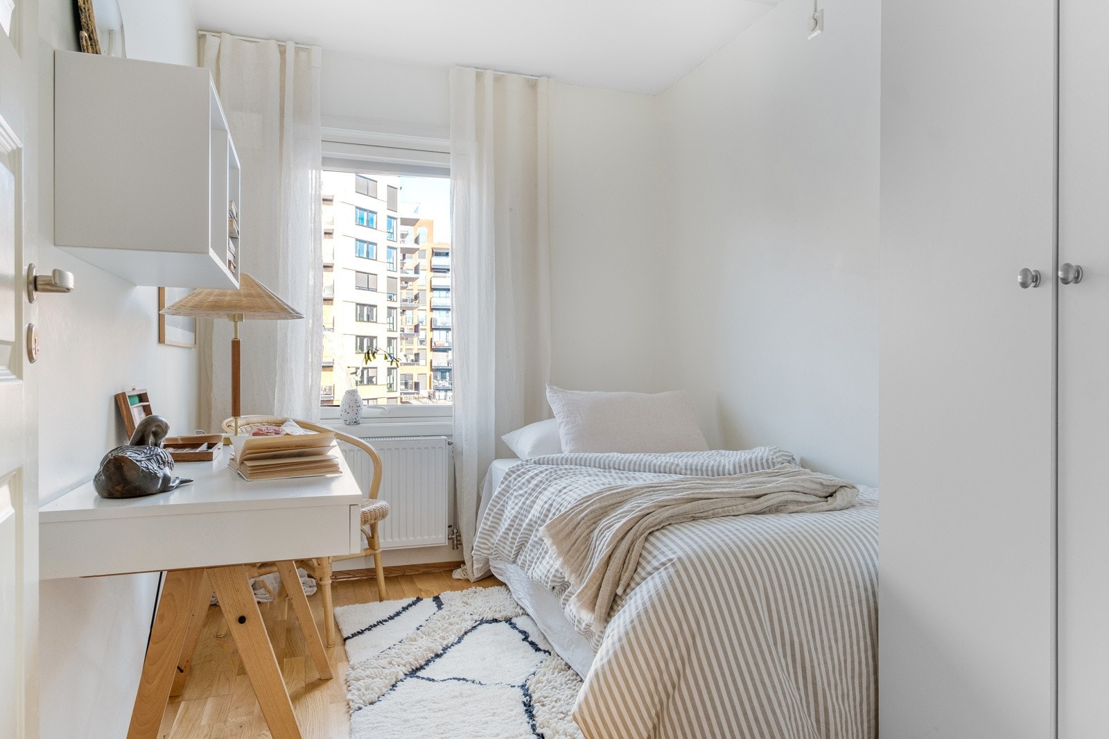 Soverommene er naturlig adskilt fra boligens sosiale sone. Galleribilde