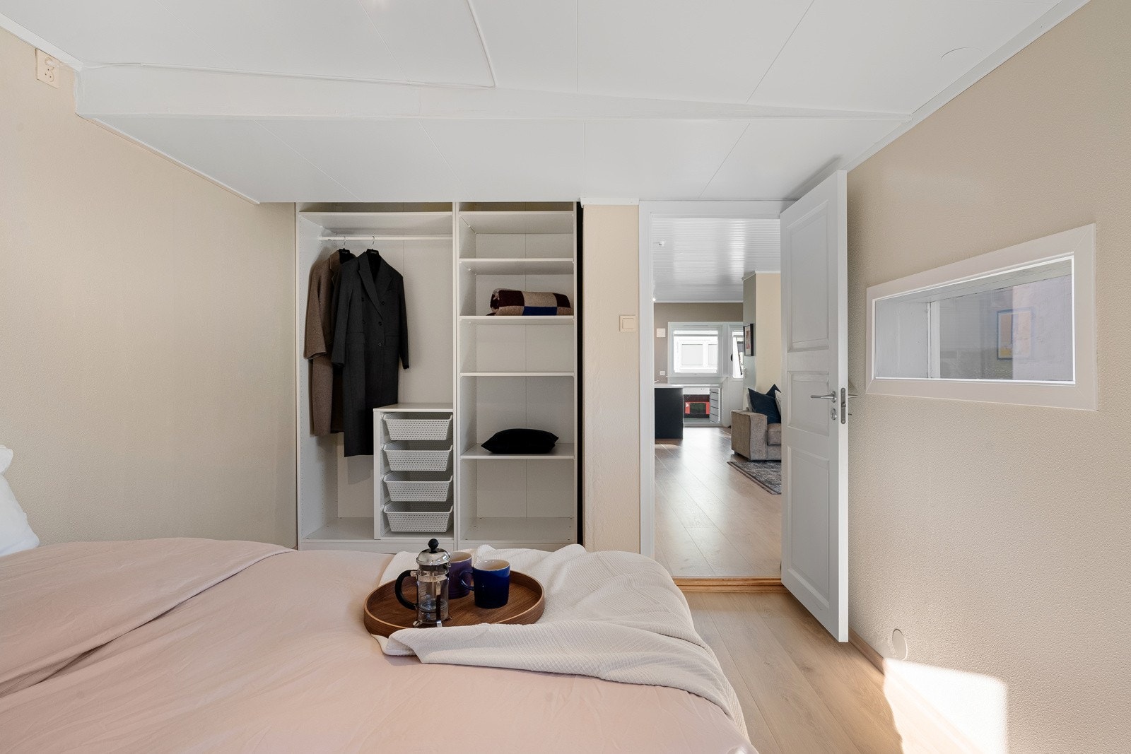 I dag innredet som et soverom med gode garderobeløsninger. Galleribilde