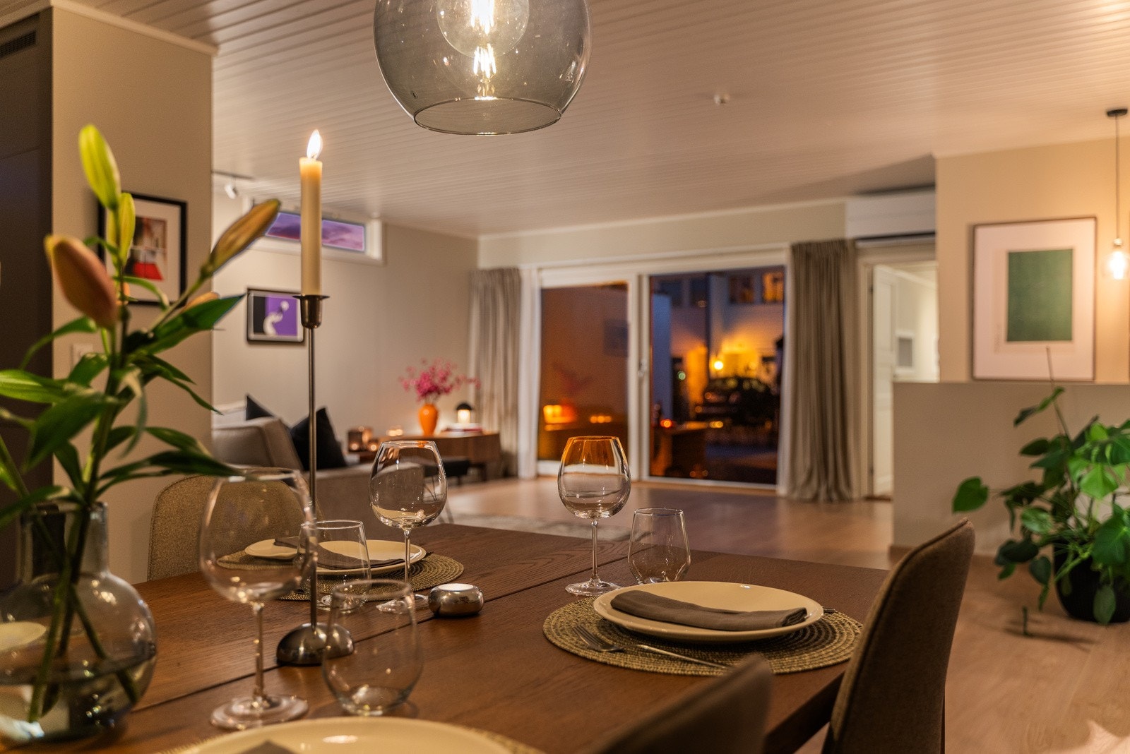 Kveldsbilde | Stue- og kjøkken Galleribilde