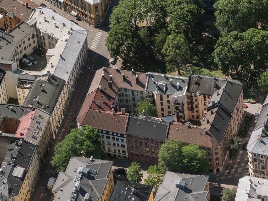 Sentralt beliggende leilighet med grøntarealer. Galleribilde