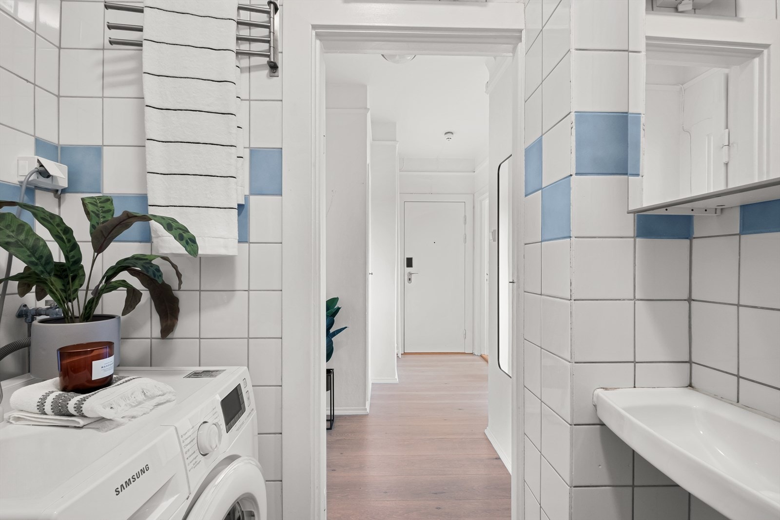 Badet har behov for renovering. Galleribilde