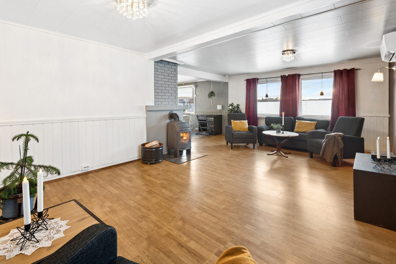 Det er etablert en luft til luft varmepumpe på stuen. Galleribilde
