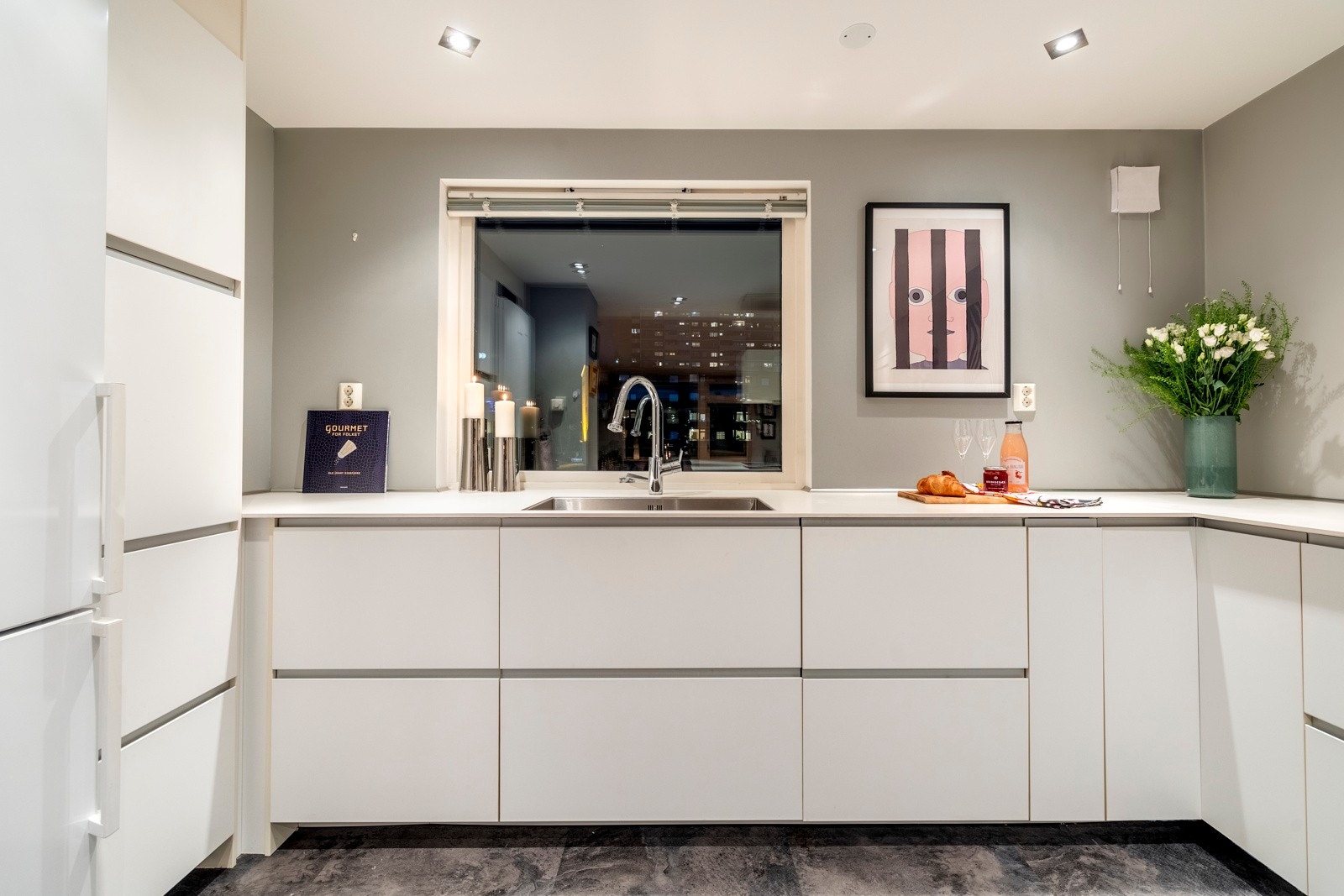 Kjøkken med morgensol Galleribilde