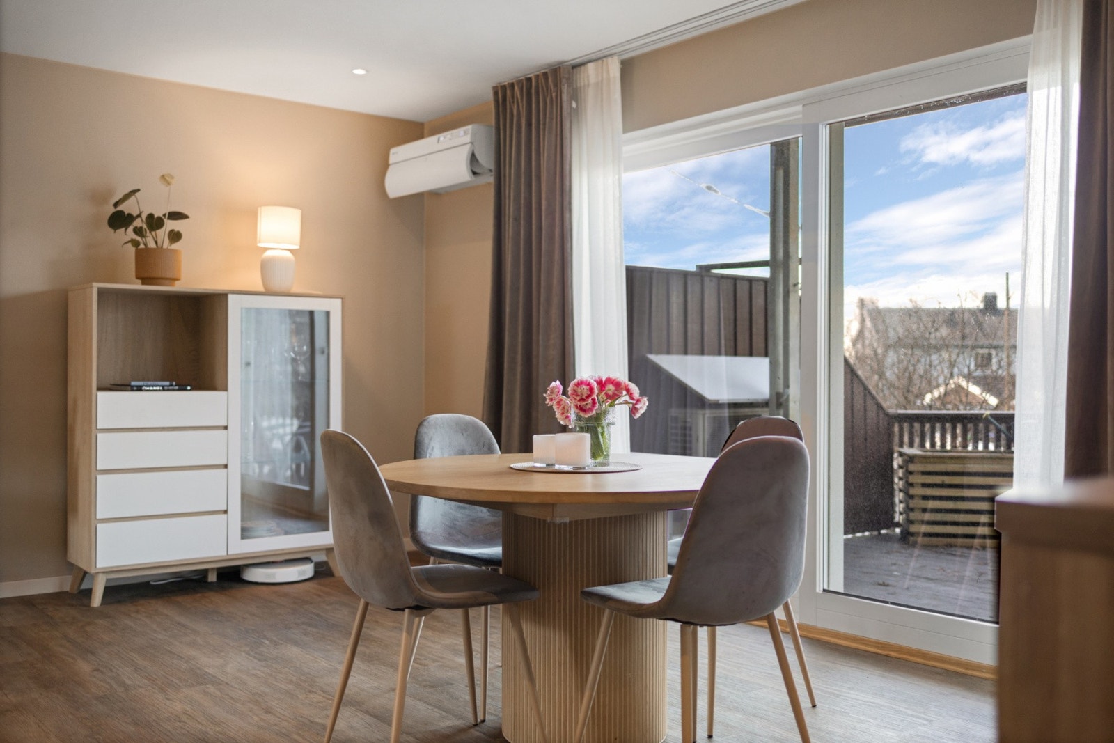 La oss ta turen inn igjen Galleribilde