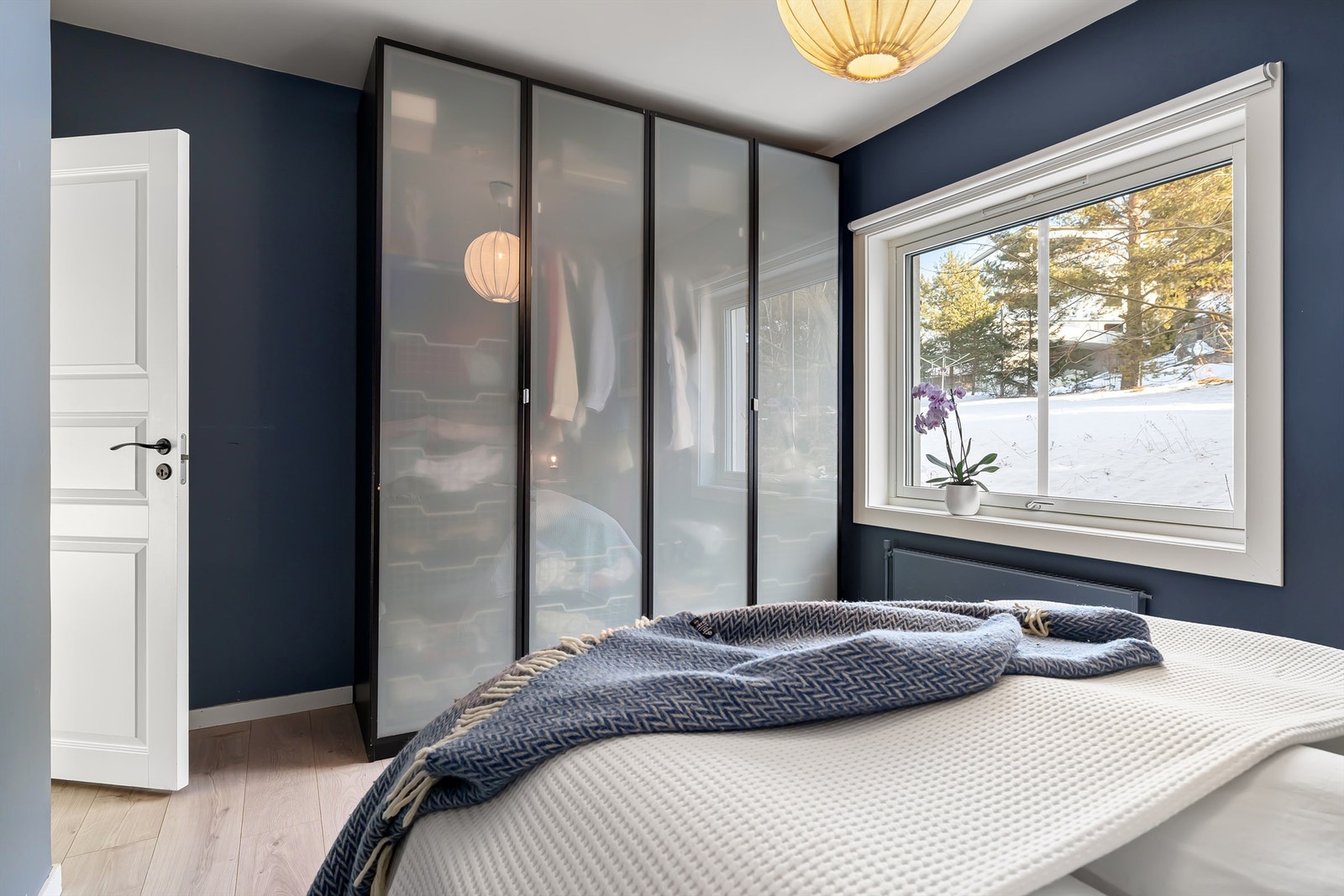 God plass til garderobeløsning. Galleribilde