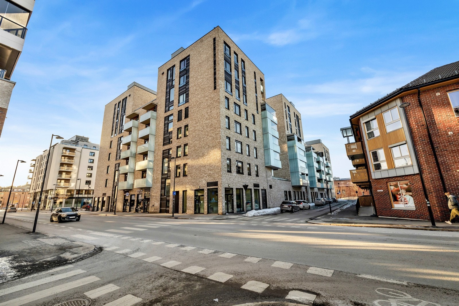 Leiligheten ligger midt i Lillestrøm by, med kort gangavstand til alt i sentrum! Galleribilde