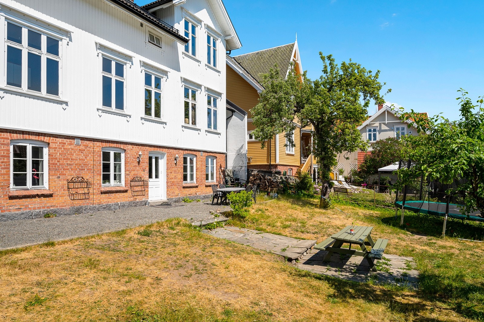 Her kan du leve det urbane livet med kort vei til cafeer, restauranter, kulturliv og butikker, men likevel nyte naturen i Bøkeskogen rett ved. Galleribilde